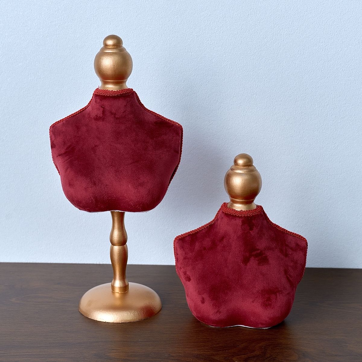 Necklace Display Bust Stand Gr - Body Jewelry Holder recension och pris